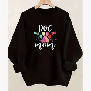Black Dog Mom Sweatshirt NWOT